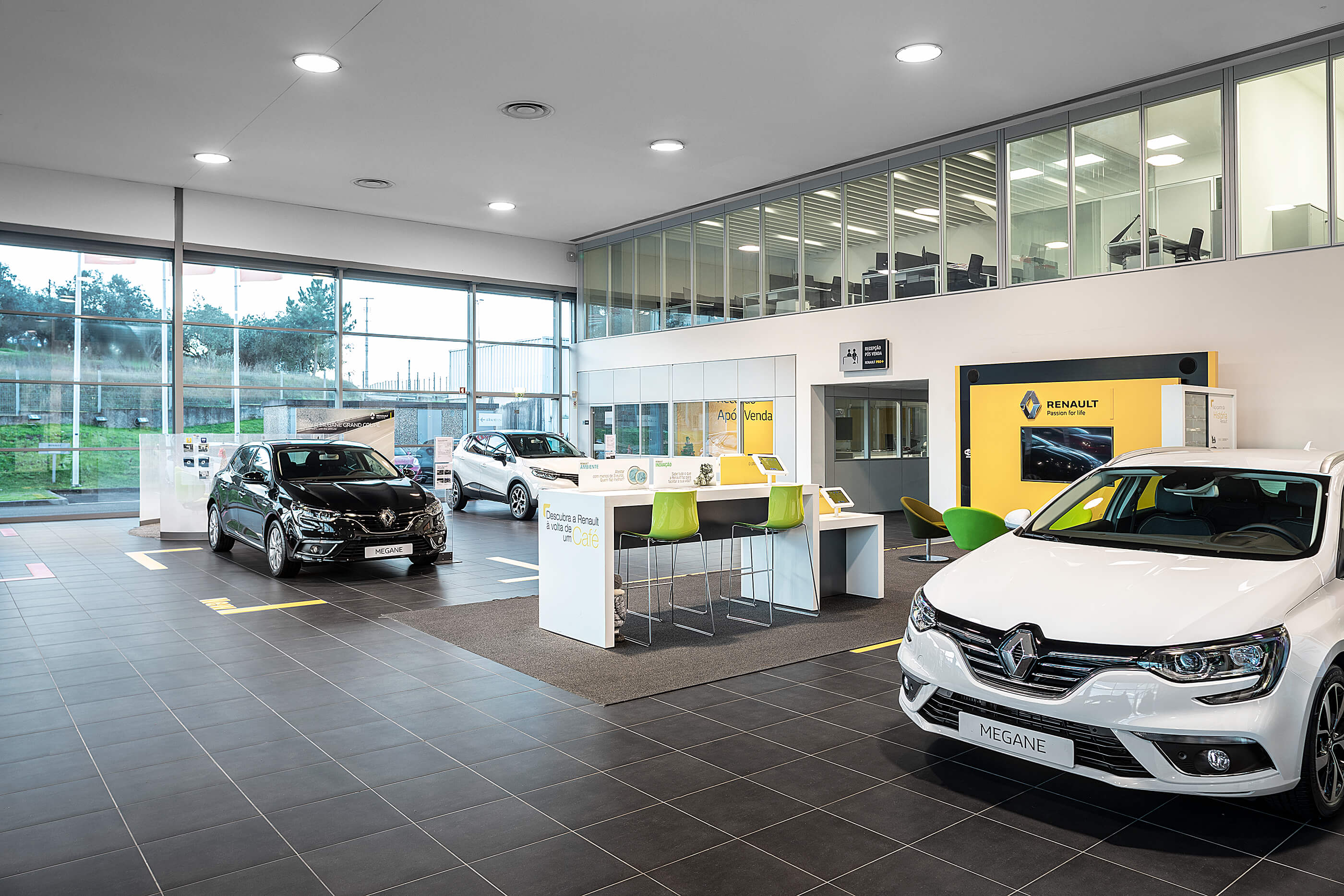 Fotografia do espaço da Litocar em Coimbra, estúdio de fotografia e video its your studio